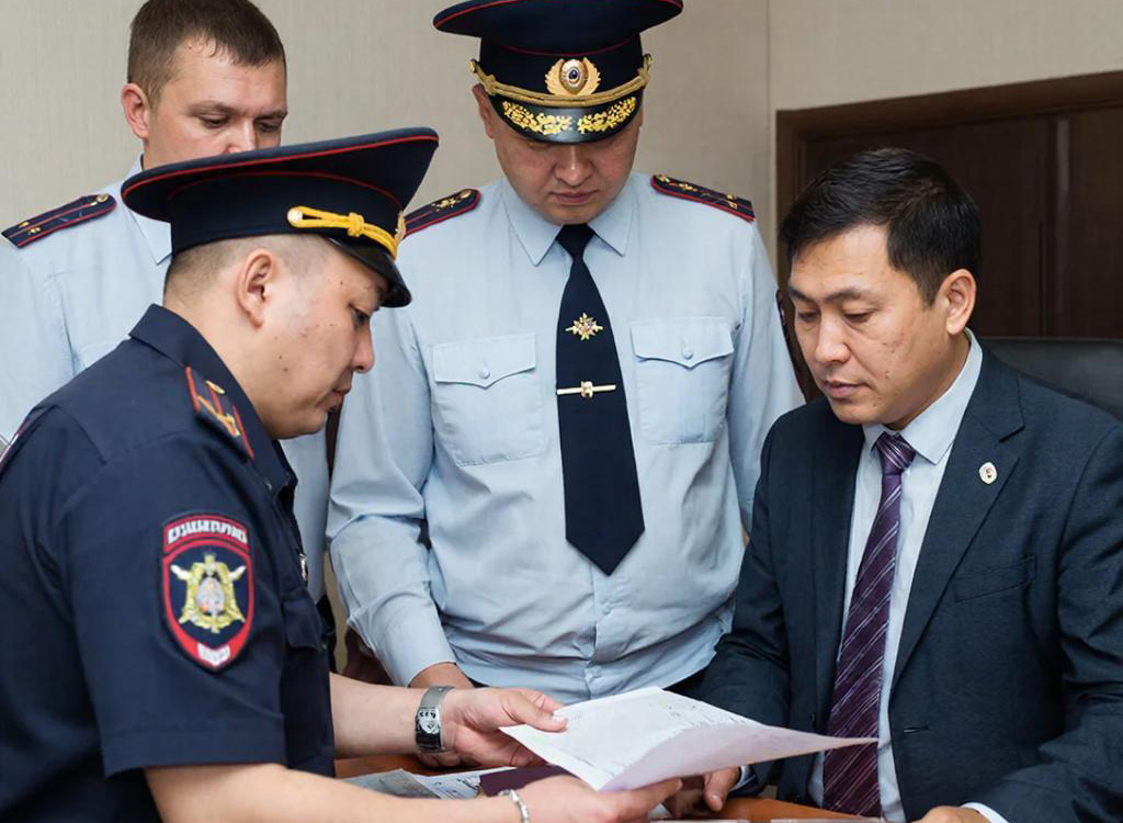 Как получить разрешение на работу в России иностранному гражданину