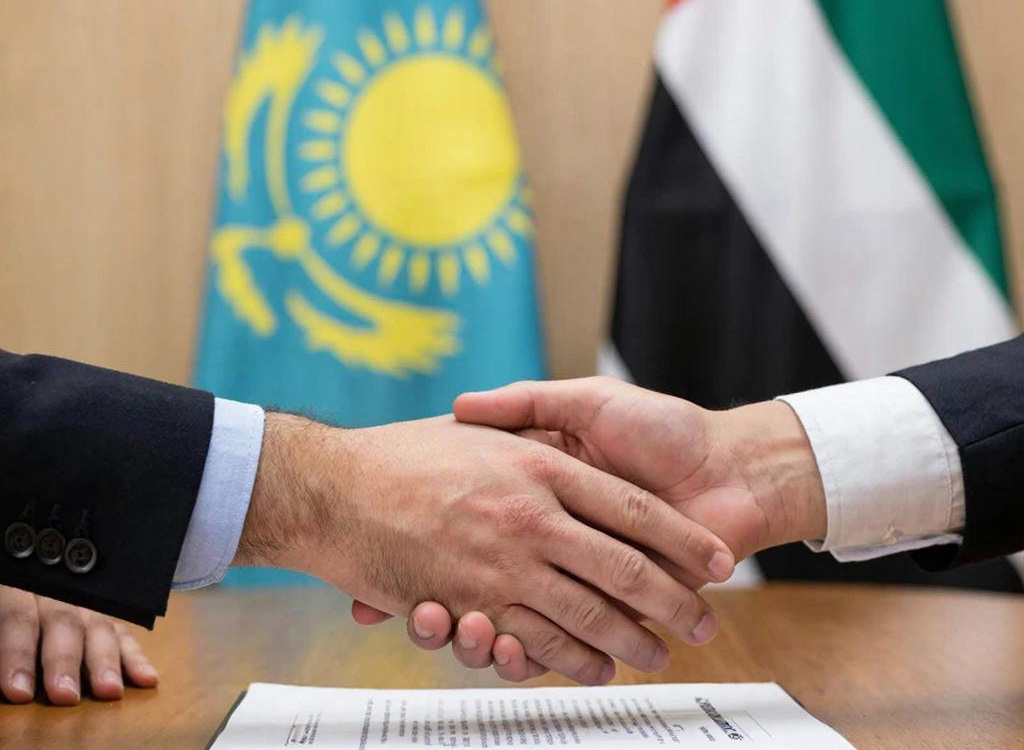 Президент Казахстана принял посла ОАЭ в Астане